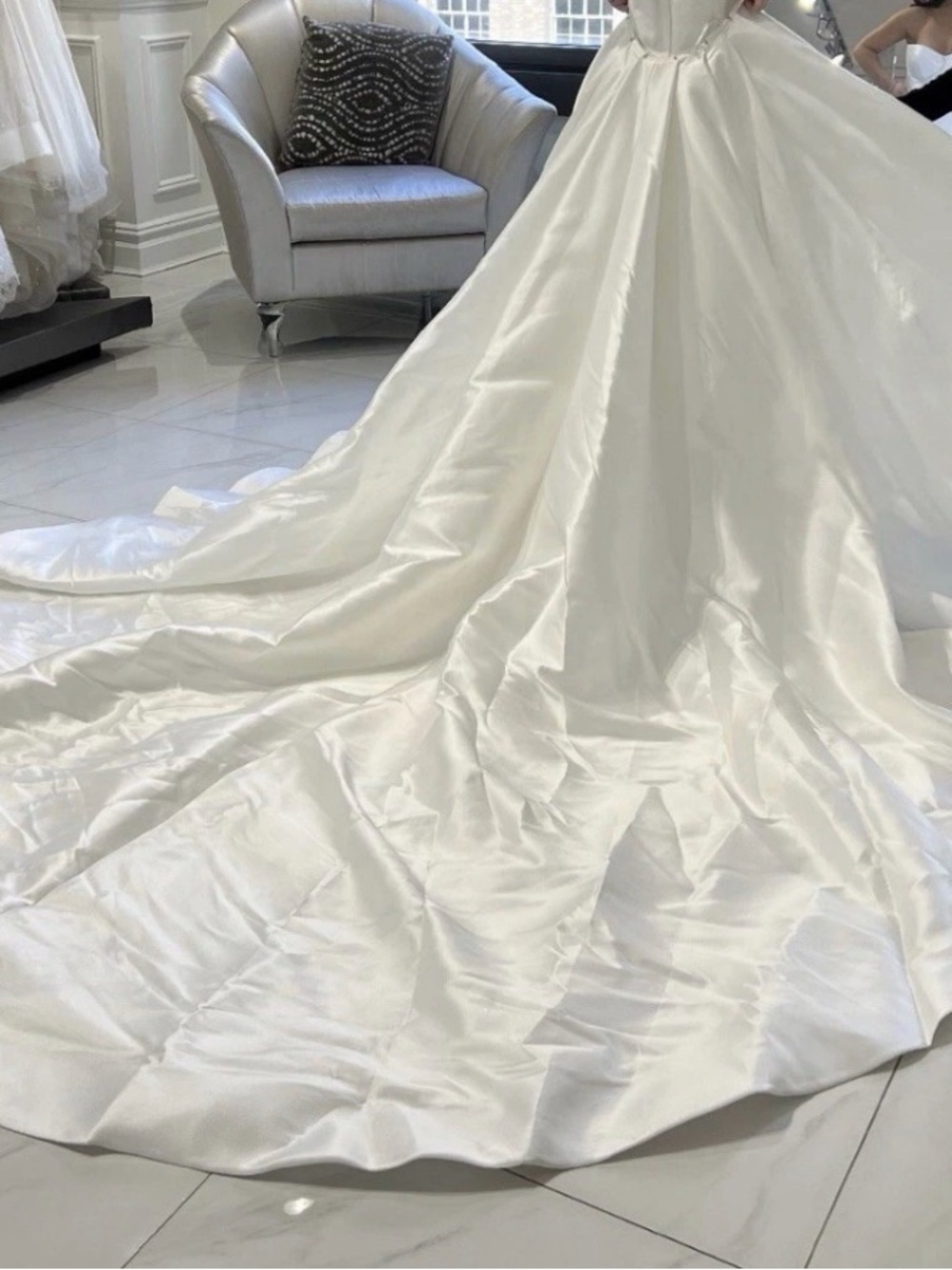 Delany Overskirt, Leah Da Gloria